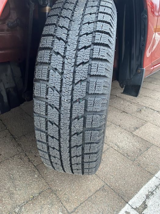 Toyota Yris дилерська