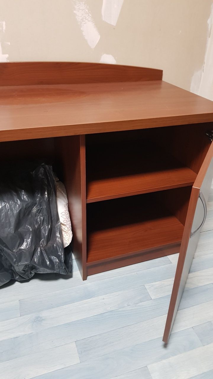 Biurko duże i solidnie 140x60x76cm wys