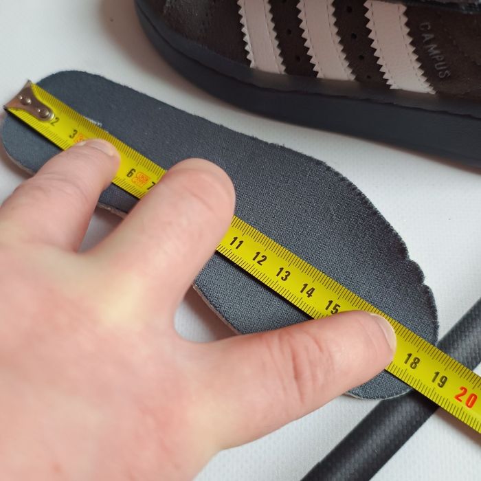 нові оригінальні Adidas Campus p28.5 р32 довжина устілки по факту 18.5