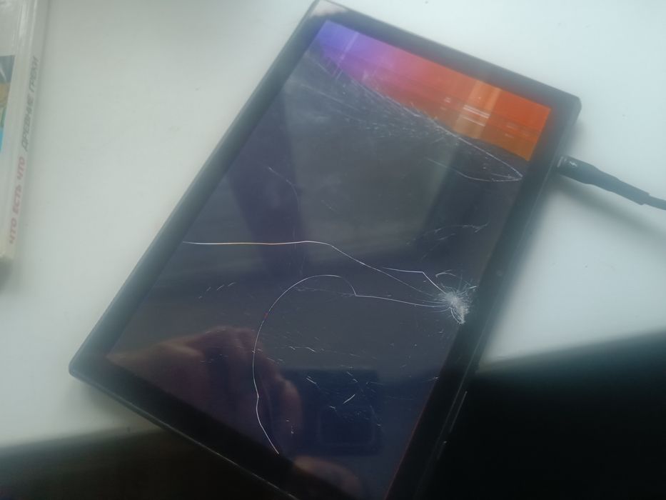 Acer ATAB1021e битий