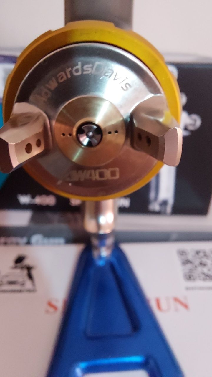 Краскопульт ANEST IWATA W400 Y 1.4