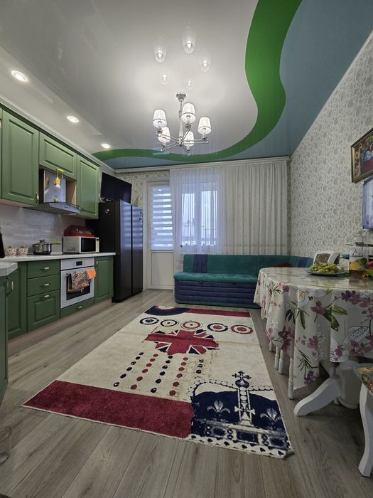 Продаж 3 кімнатної 107,8м2 квартири з трьома балконами ЖК Коцюбинський