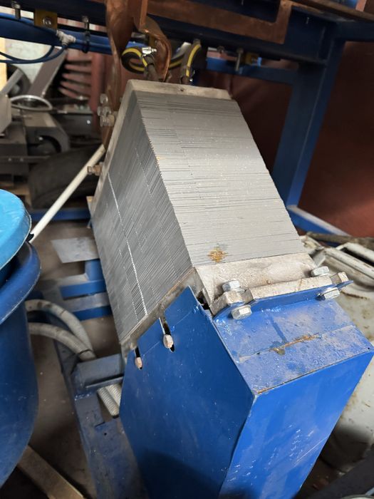 Багатоточковий верстат для точкового зварювання сітки