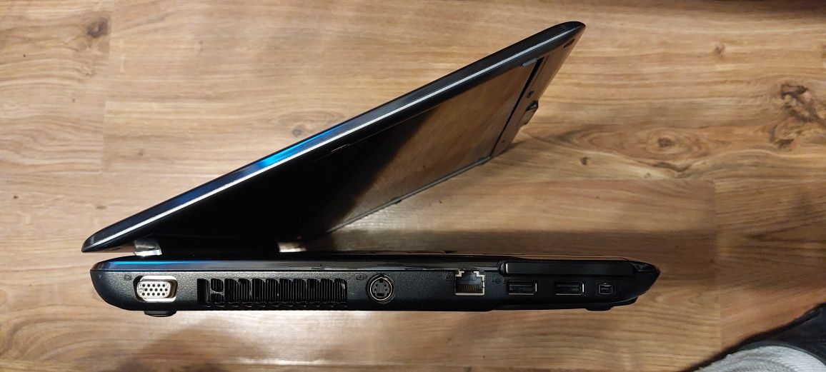 Toshiba a300-149 Core2Duo  1833MHz.Ram4Gb,Hdd\320GB,Gwarancja