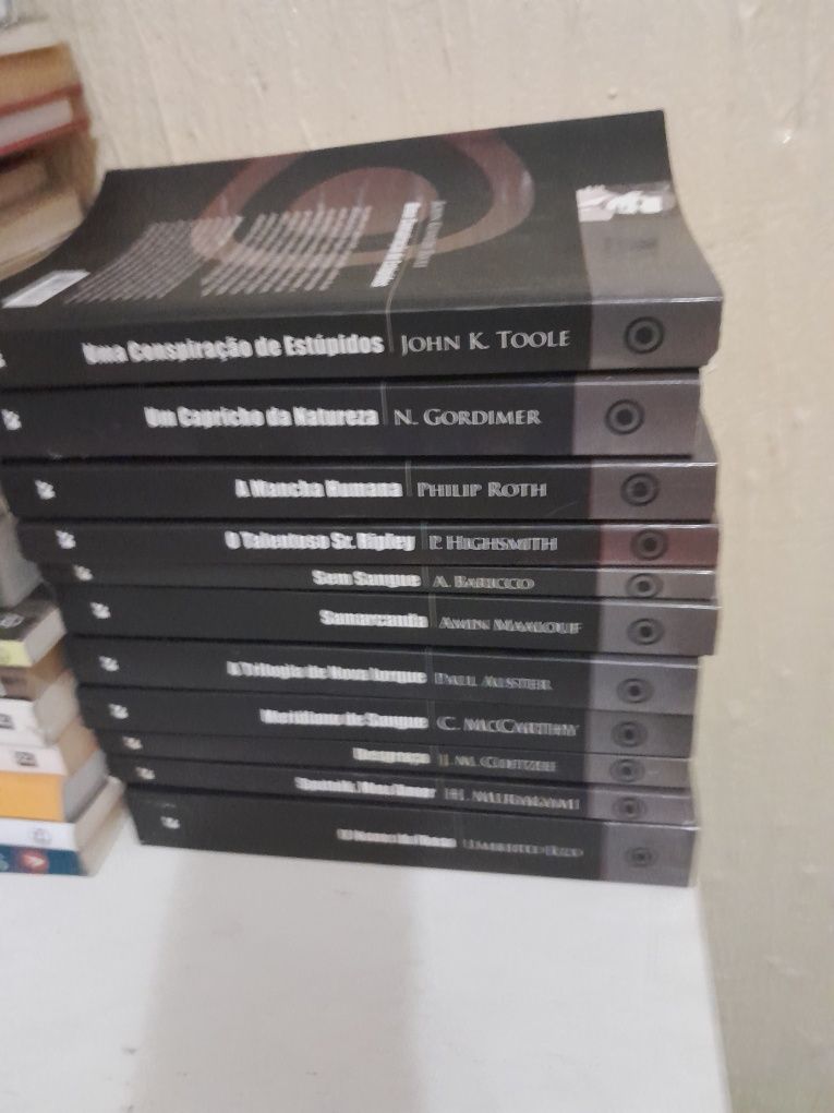 So hoje 15€     11 Livros impecaveis