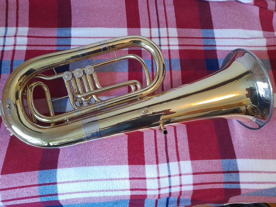 Tuba F po remoncie + futerał + ustnik