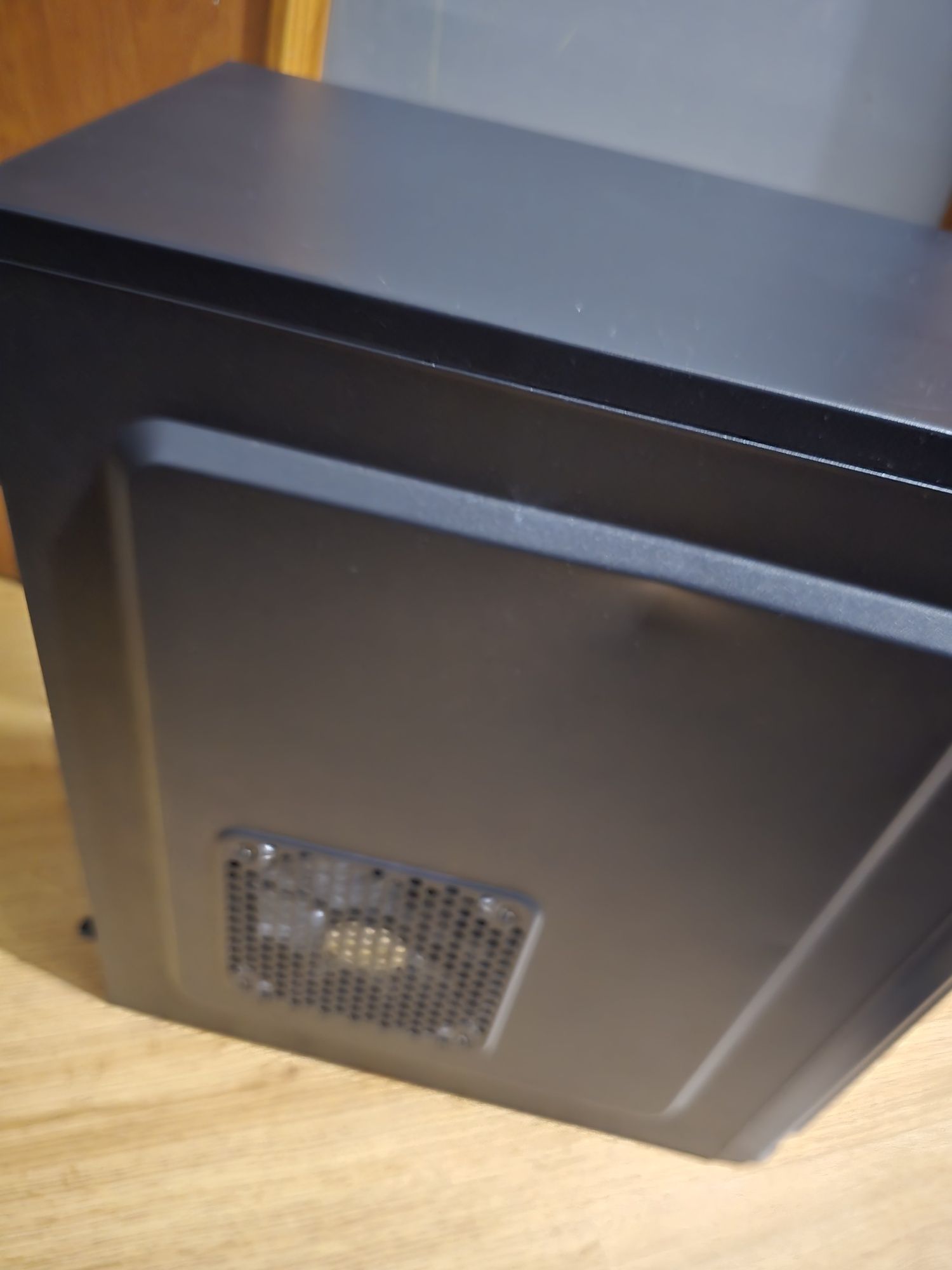 Komputer ryzen 5600, 24GB RAM, ssd, gtx1070