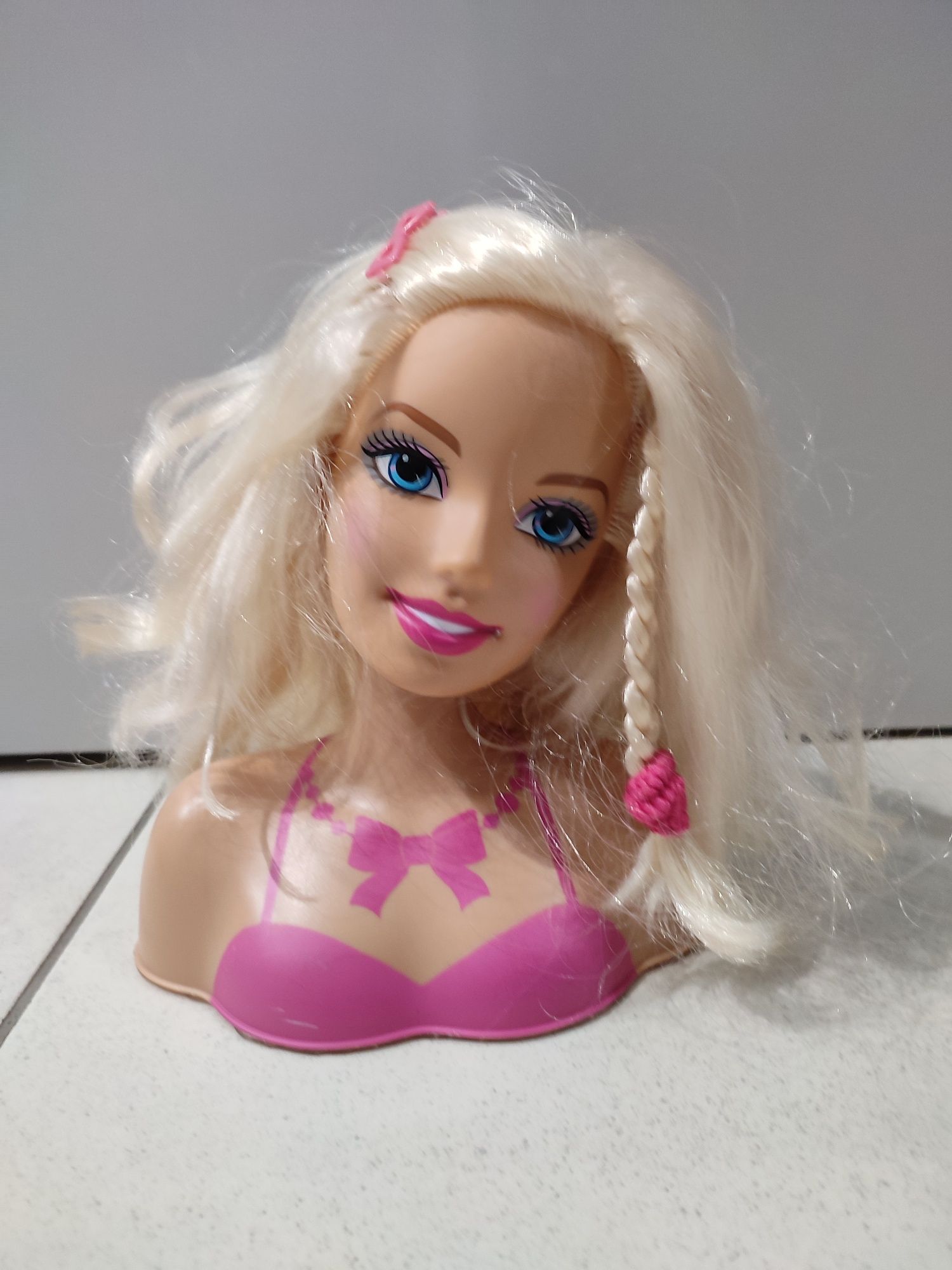 Głowa Barbie i zestaw Chad Valley dla fryzjerki