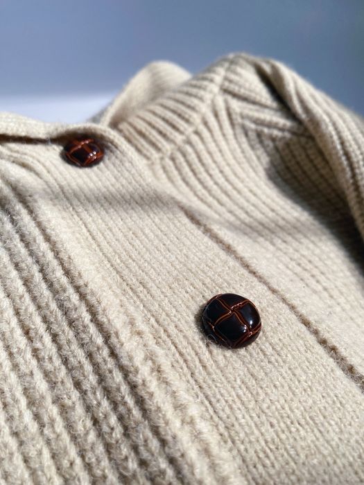 Вʼязана дитяча кофта для дівчаток і хлопчиків від 2 до 5 років