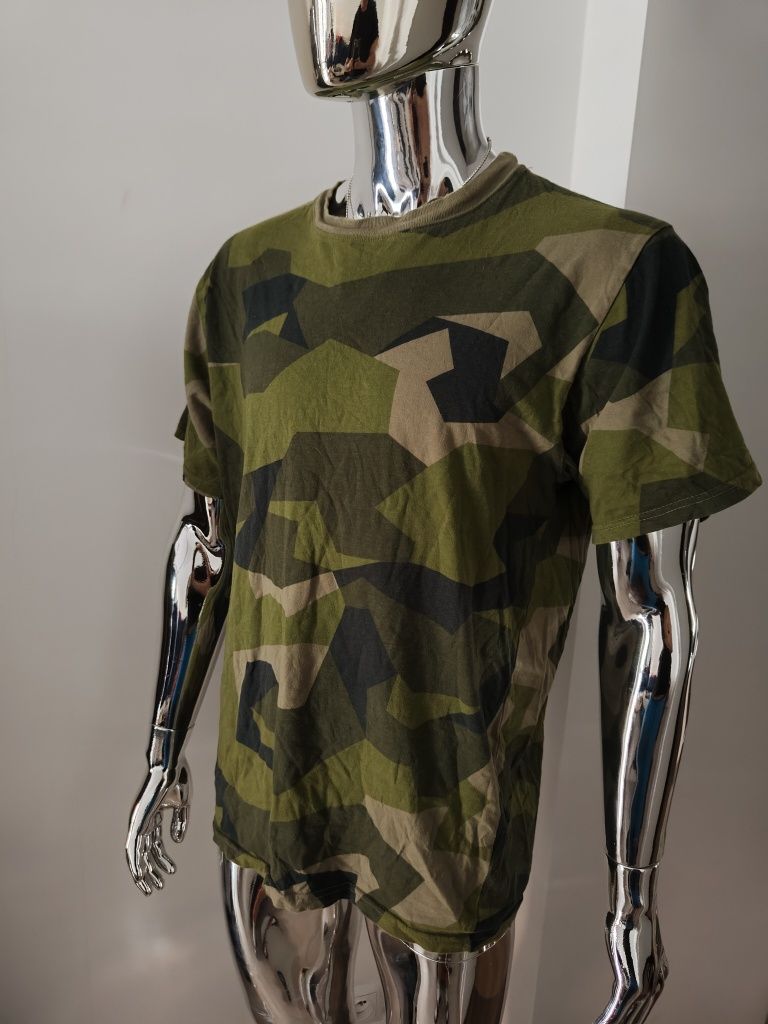 Koszulka w kamuflażu M90