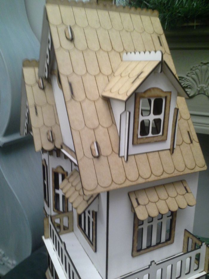 Uroczy Domek dla lalek