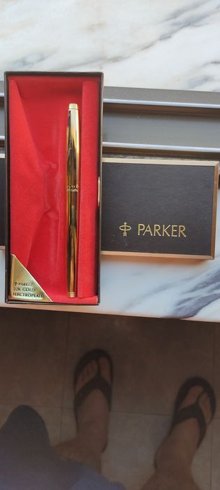 Caneta Parker ouro 22 kilates