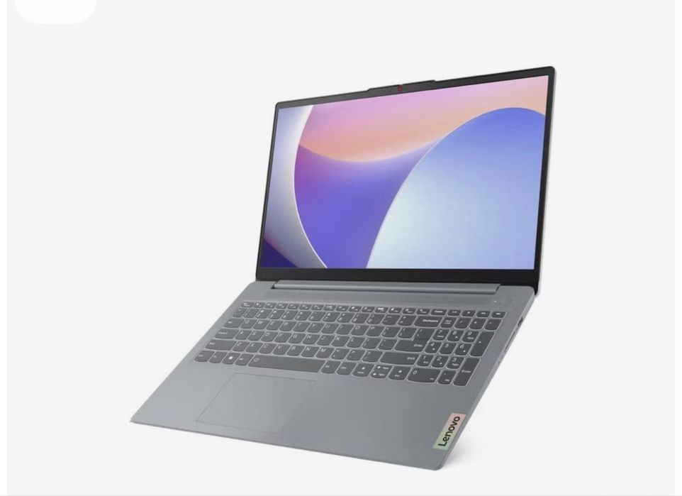 Lenovo IdeaPad Slim 3 (8ª Geração) 15ABR8-997 15.6"