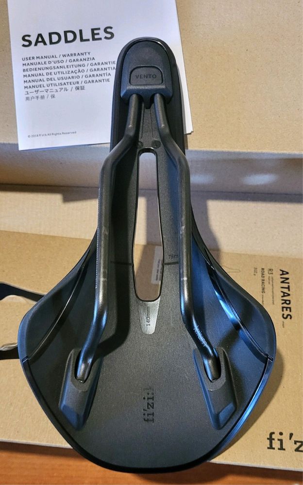 Siodełko Fizik Vento Antares R3 140mm – jak nowe!