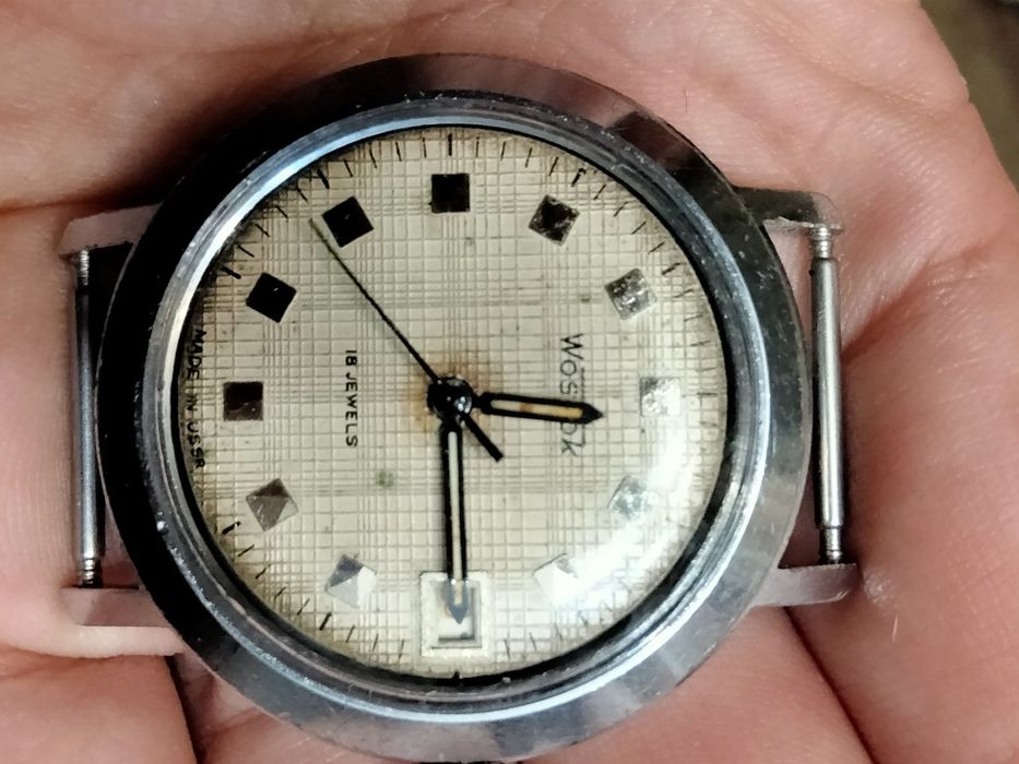 Часы наручные механические СССР Восток