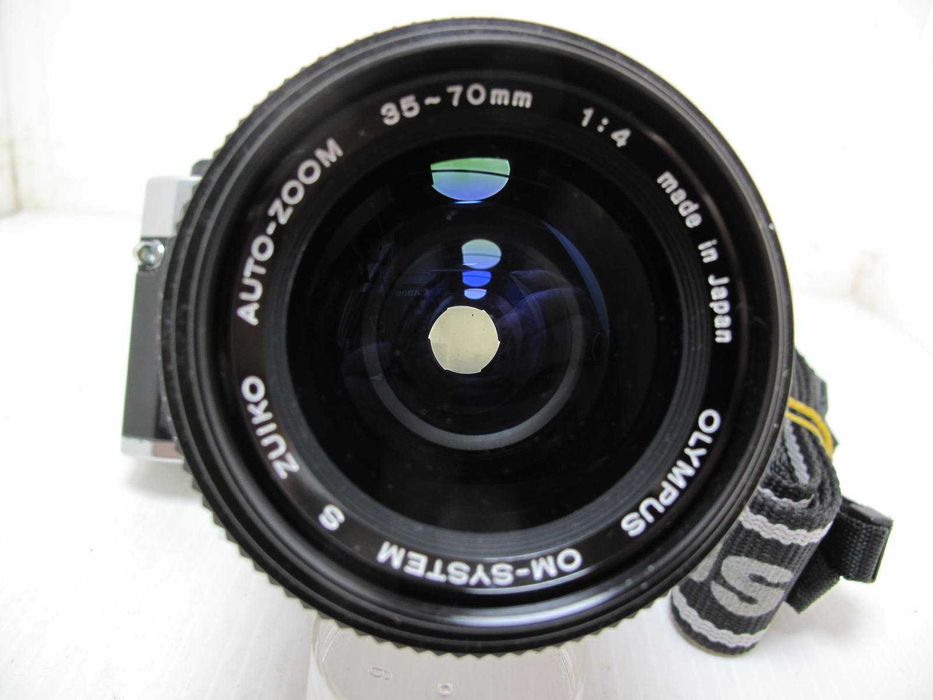 Olympus  OM 20 com Ojectiva OM Auto zoom 35 - 70