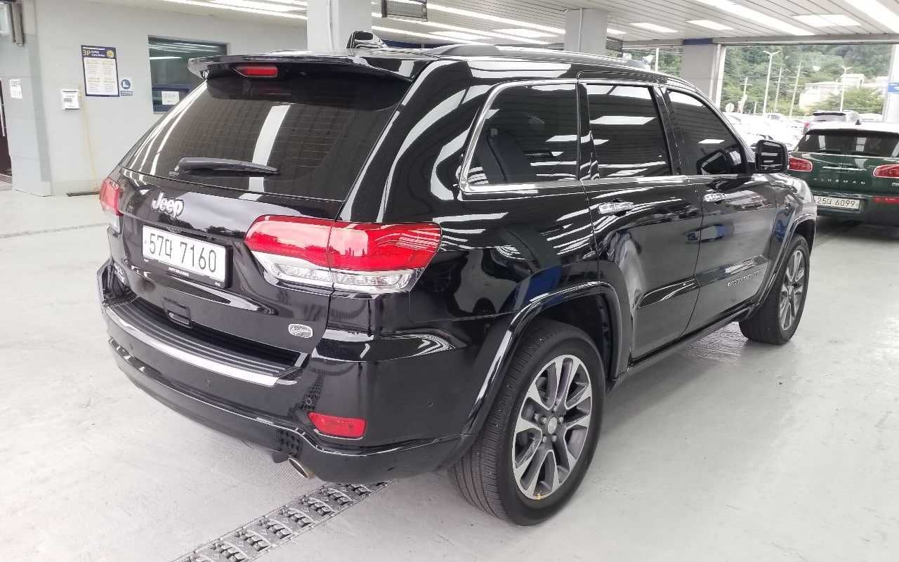 Jeep Grand Cherokee (WK2) 3.0(d) V6