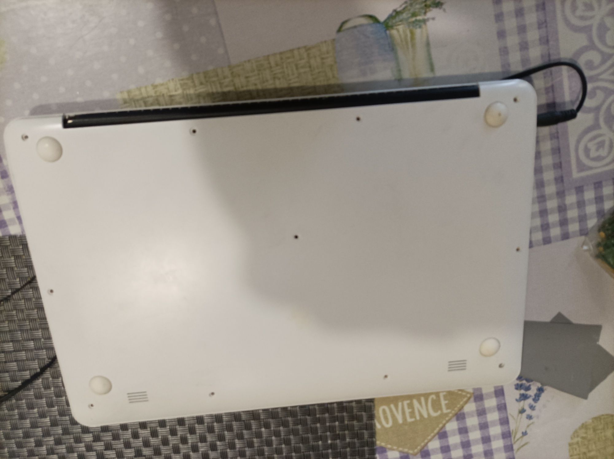 Продам 2 нетбук visionbook