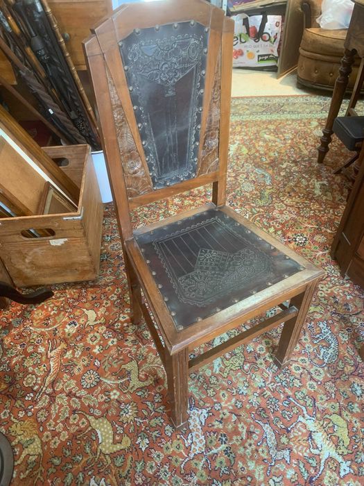 Cadeiras de sala antigas