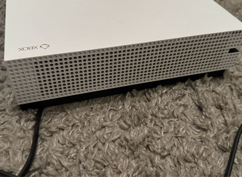Konsola xbox one s bez kontrolera