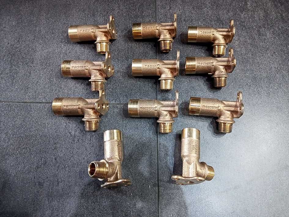 Geberit Mepla kolano z łapą 1/2 73 mm