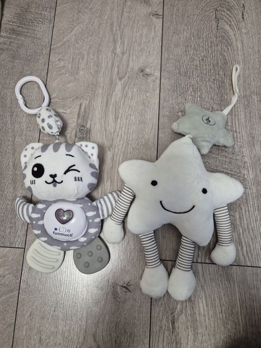 Підвісні іграшки на візочок