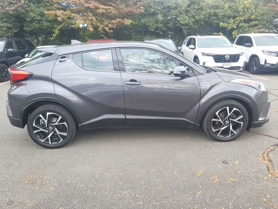Toyota C-HR      2019