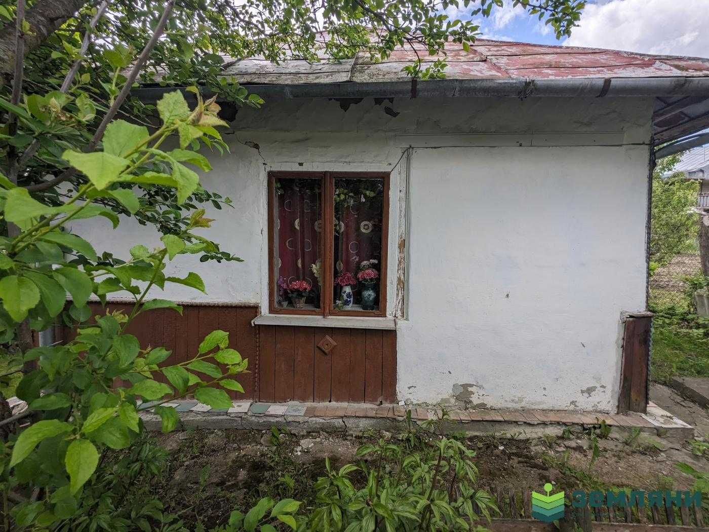 Продається земельна ділянка дачного типу, розташована в с. Павлівка