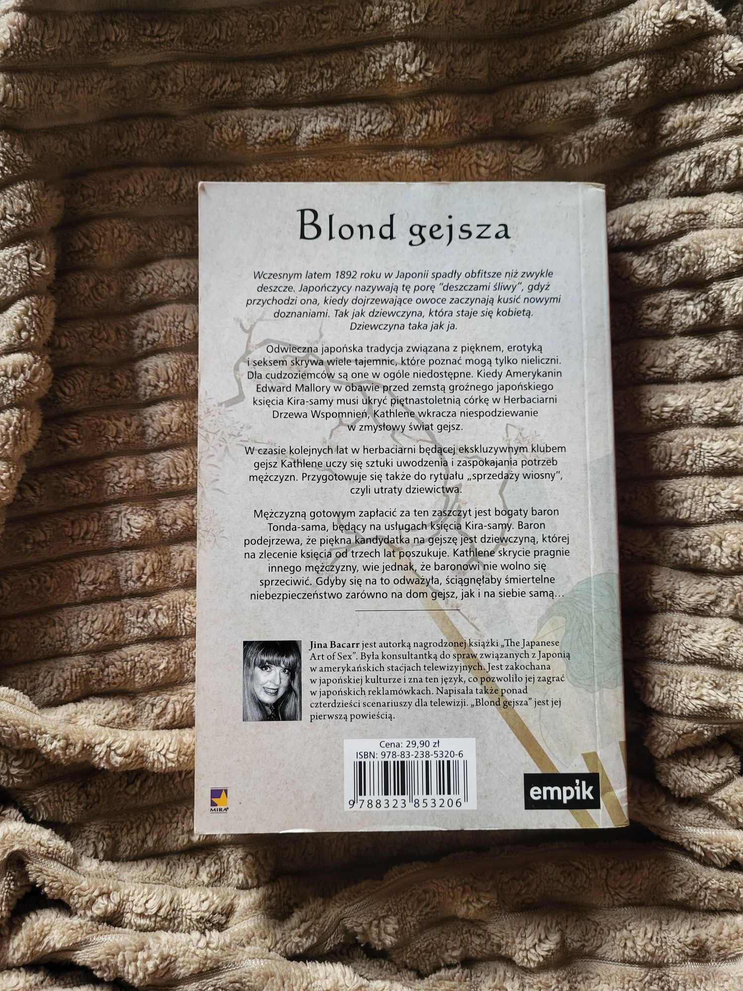 Książka "Blond gejsza" Jina Bacarr