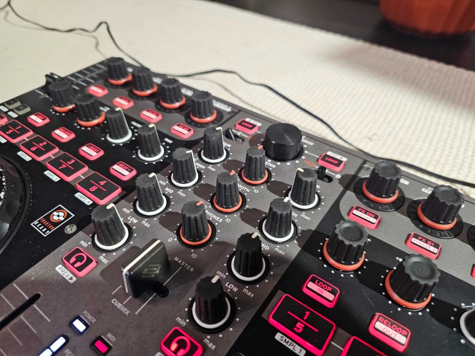 DJ контролер Reloop Jockey 3 Master Edition