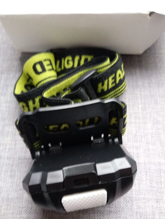 Latarka Led czołowa 3xAAA nowa. Dobrze świeci