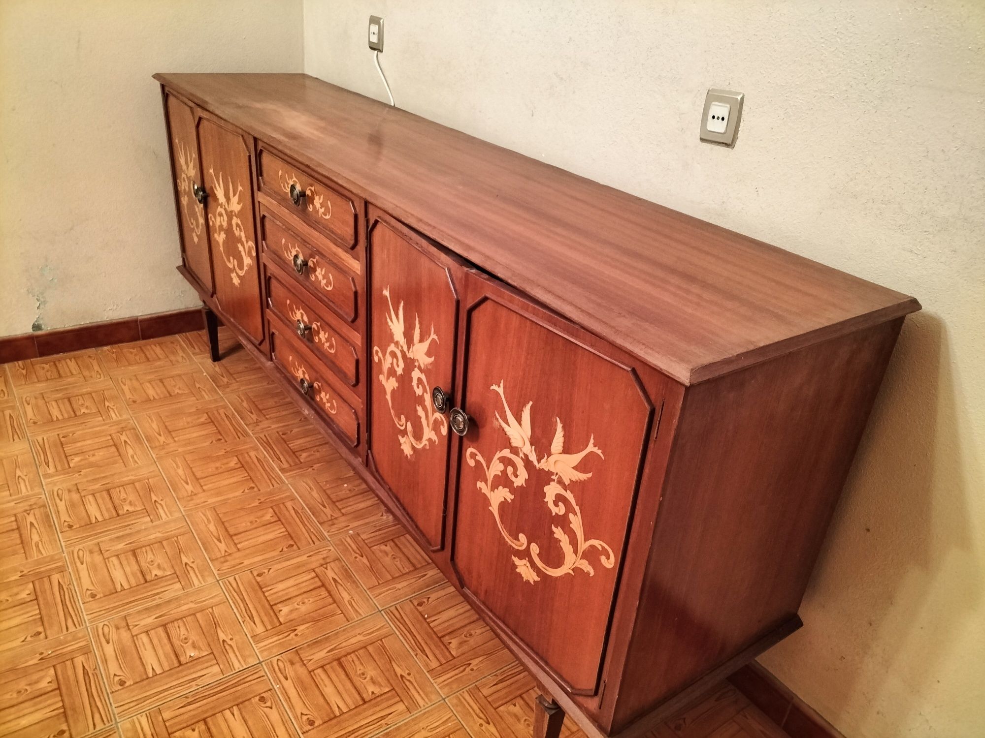 Aparador de Sala