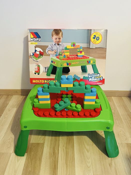 Klocki plus stolik molto blocks