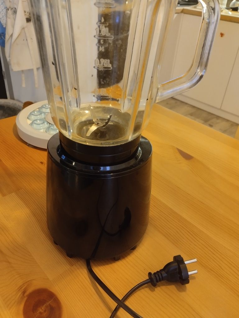 Quigg blender kielichowy bardzo pojemny