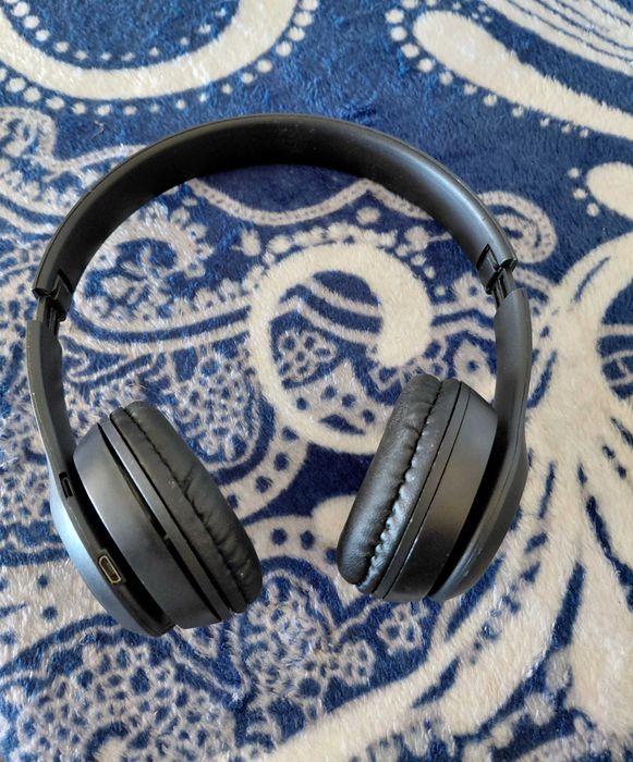 Headphones Bluetooth