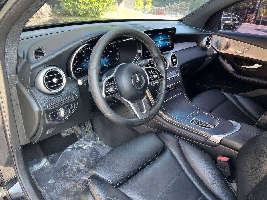 Mercedes-Benz GLC 300 Coupe 4MATIC      2021