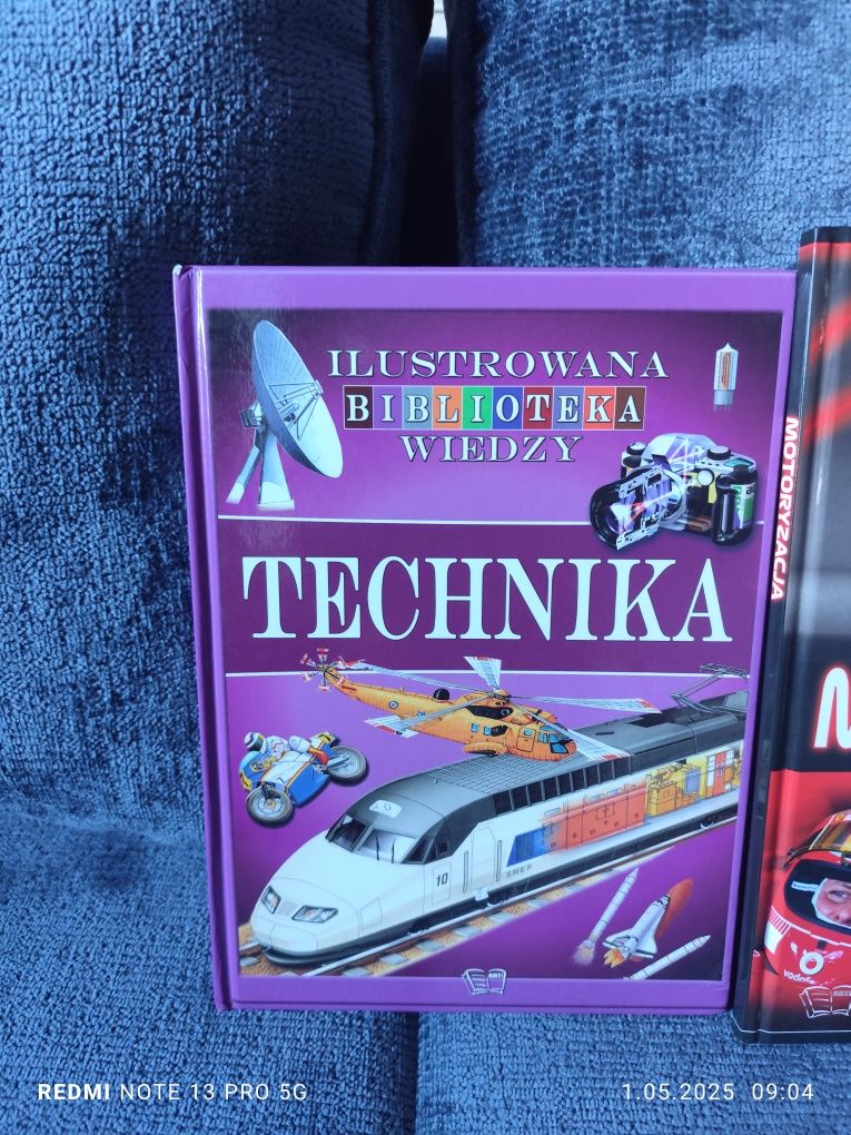 Różne ciekawe książki CENA 1 SZT
