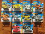 11x Hot wheels: audi, Chevy, ford, paganix2, Porsche, mclaren, acura,