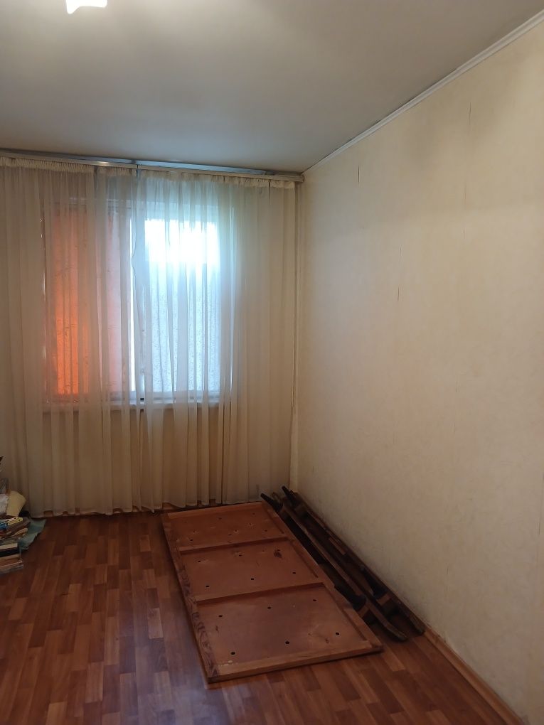 Продам 3х комн  62м2Доценко