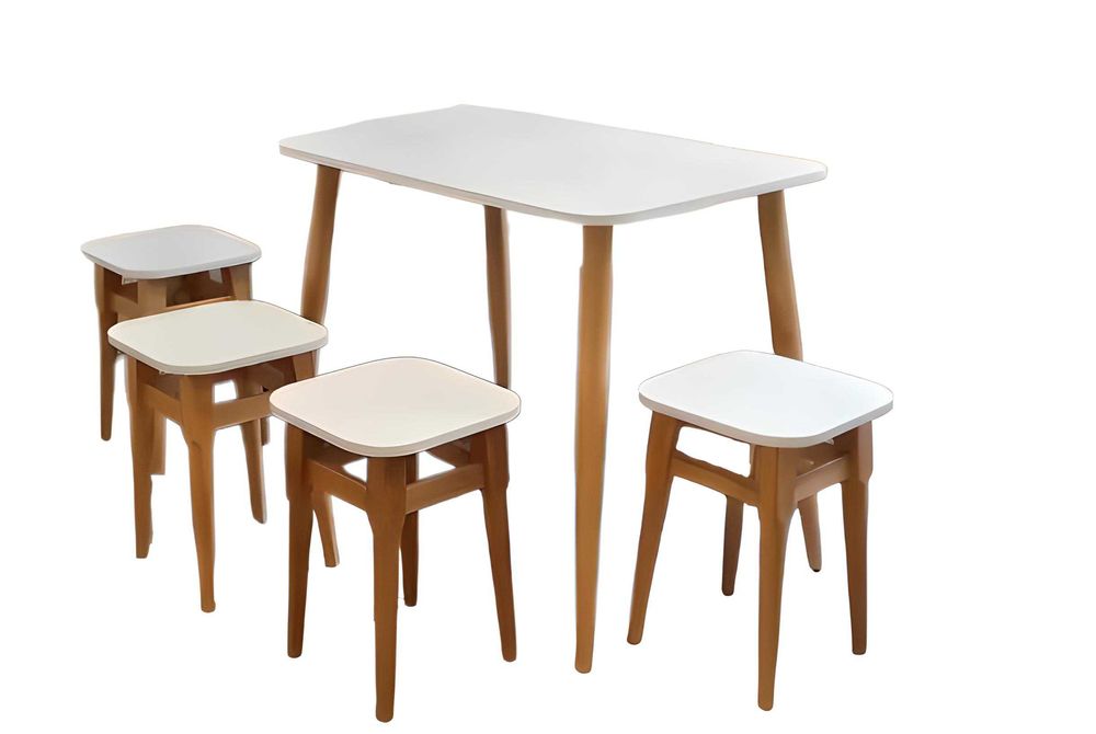 Кухонний стіл і 4 стільця - комплект