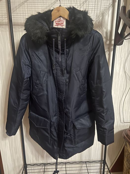 Куртка теплейшая аляска Levi’s с капюшоном