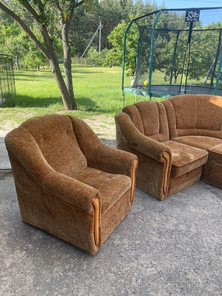 Продам диван з кріслами
