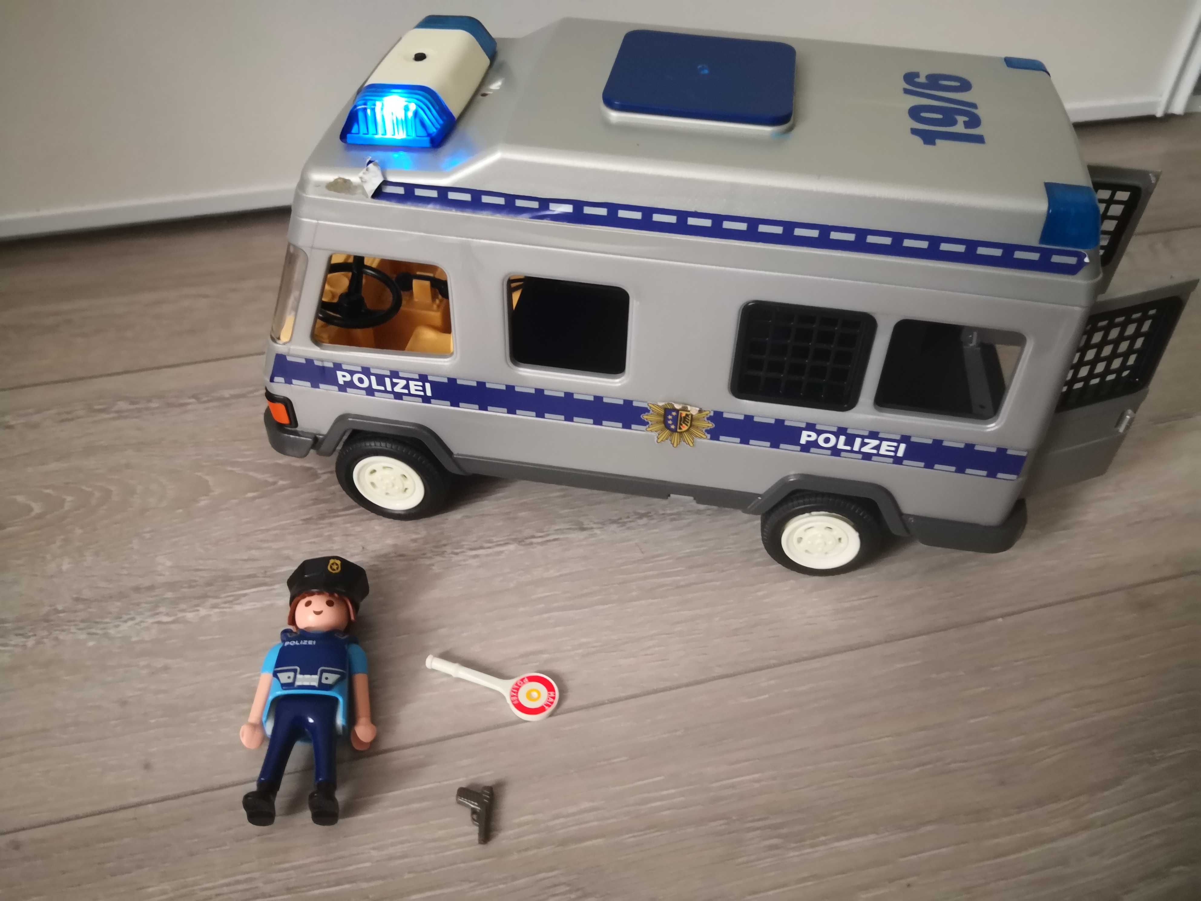 Playmobil zestaw, lotnisko, komisariat, policja, autobus