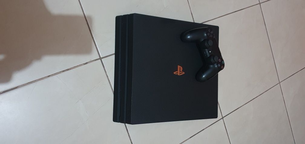 Playstation 4 Pro 1 Terá.