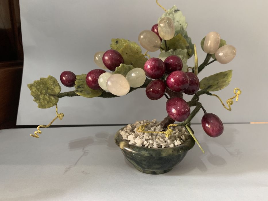 Bonsai em pedras duras semi preciosas