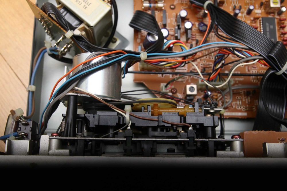 Technics RS-B11W — Двокасетна дека (На запчастини / Відновлення)