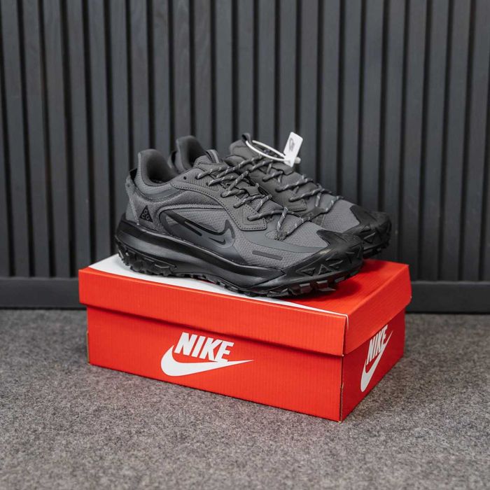 Чоловічи кросівки Nike ACG Mountain Fly 2 (сірі-чорні) 3210