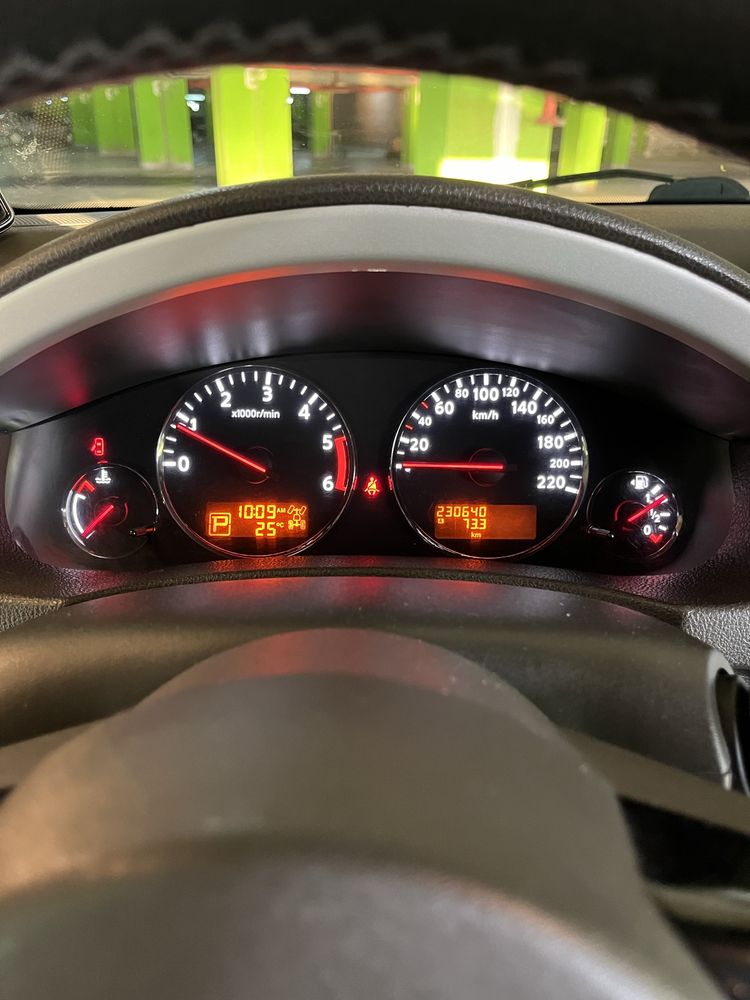 Nissan Pathfinder 2011