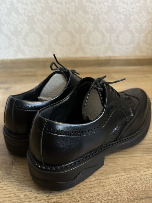 Чоловічі класичні туфлі