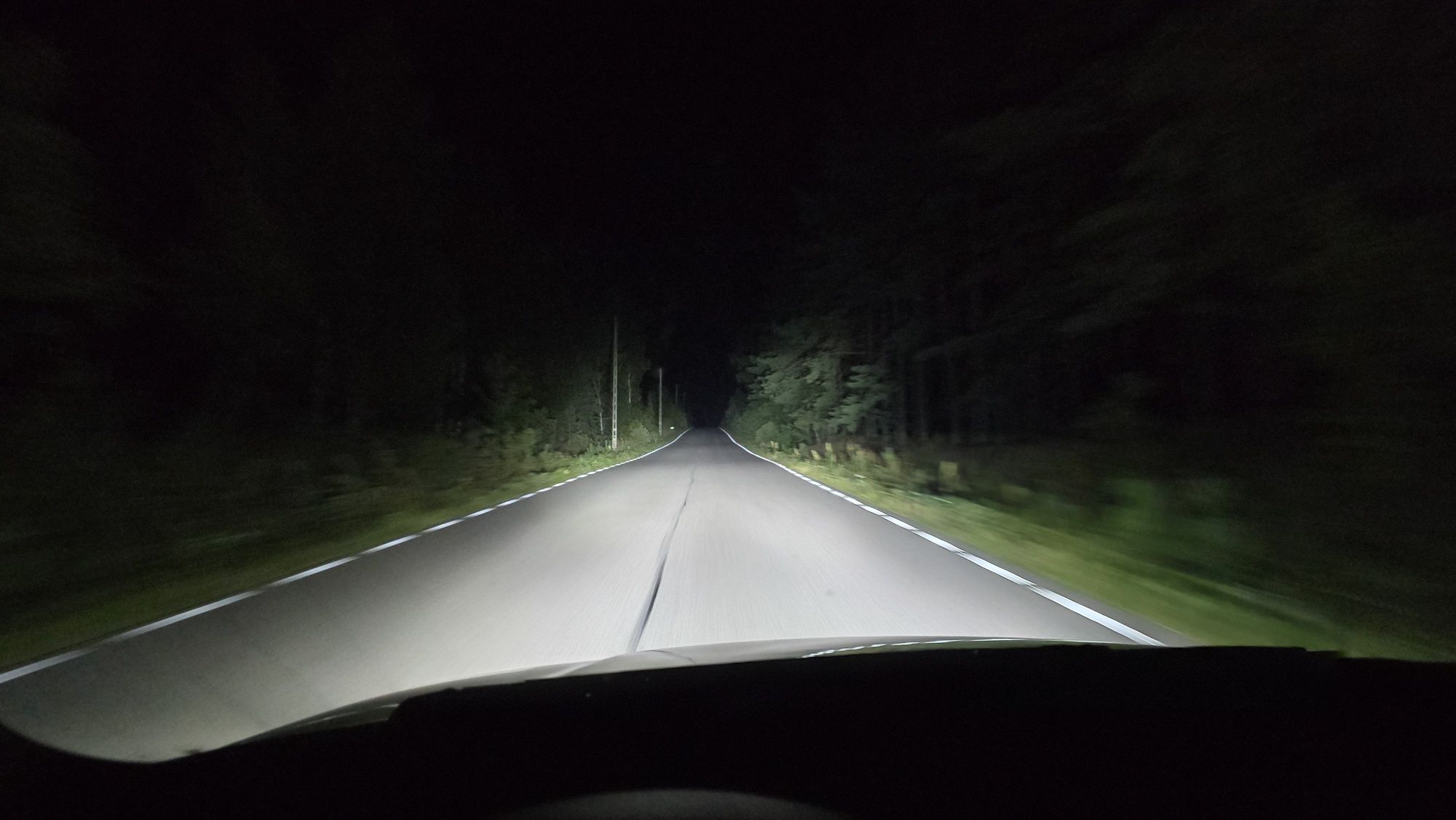 Reflektory Audi A4 B6 BiLed full led zamienne z H7 Halegen nie xenon